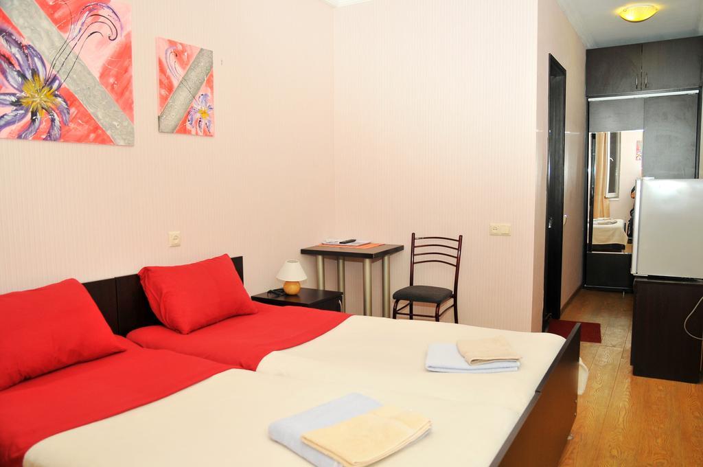 Alma-Ata Hotel Bordžomi Pokoj fotografie